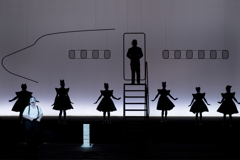 Rear-illuminated backdrops - Vinyl backdrops: typologies | PERONI