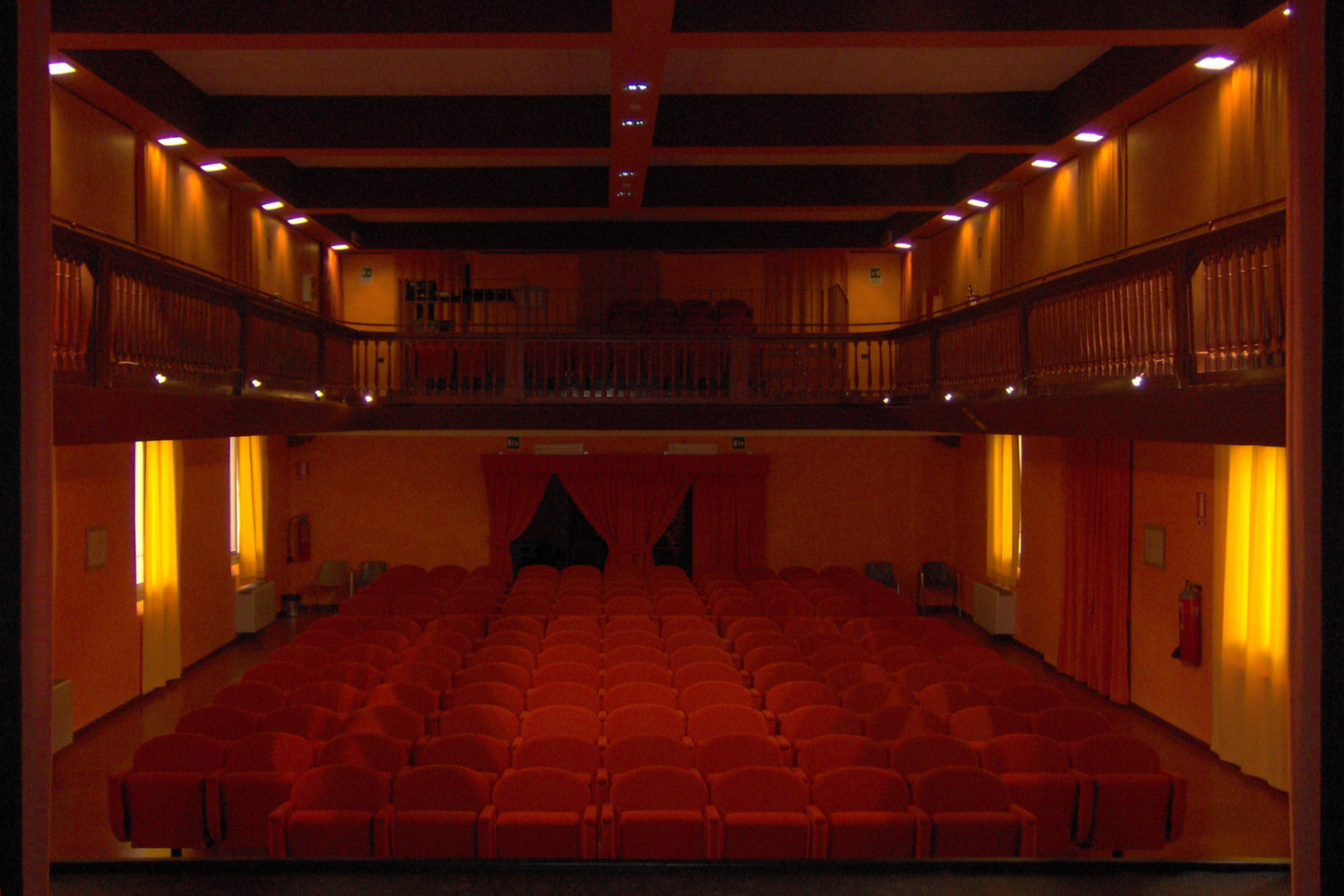 дворец молодежи тольятти. дворец пионеров тольятти. дворец молодежи тольятти. дворец молодежи тольятти центральный район. культурное пространство каменка (краевой дворец молодёжи).